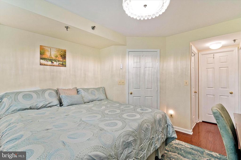 Image 26 of property listing at 5450 WHITLEY PARK TER #301, Bethesda, MD 20814