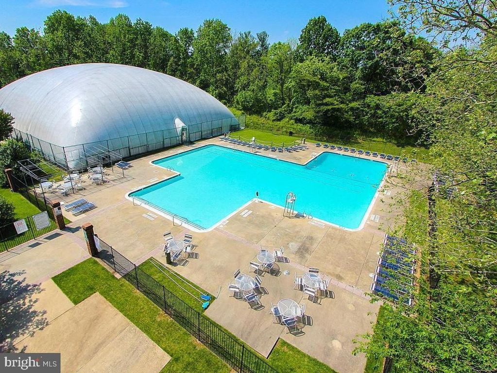 Image 36 of property listing at 5450 WHITLEY PARK TER #301, Bethesda, MD 20814