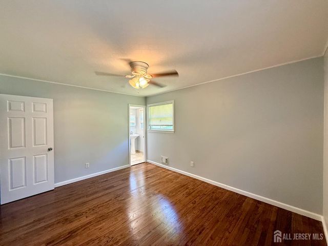 44 Drake Road, Franklin Twsp, NJ 08873