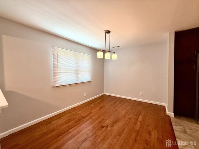 44 Drake Road, Franklin Twsp, NJ 08873