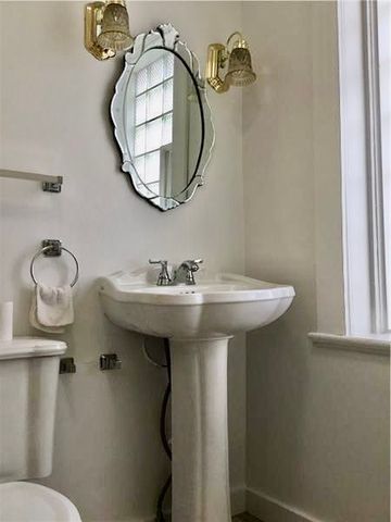 3145 Brackenridge St, Oakland, PA 15219