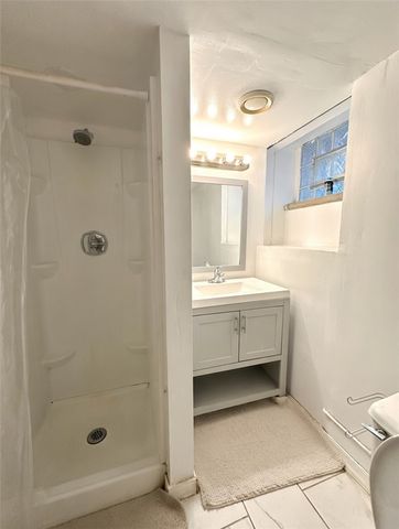 3145 Brackenridge St, Oakland, PA 15219