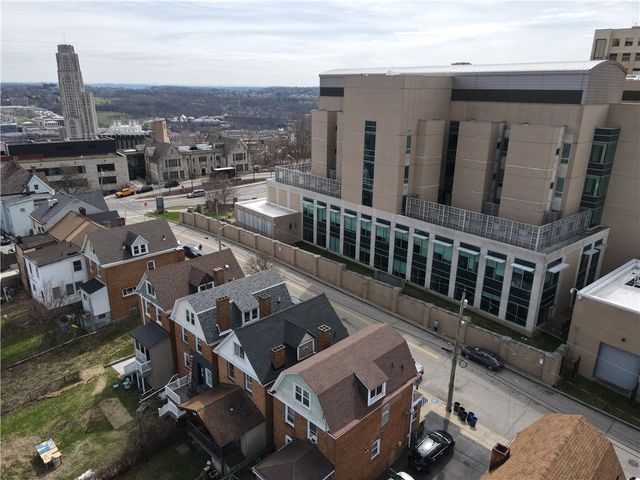 3145 Brackenridge St, Oakland, PA 15219