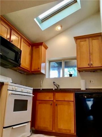 3145 Brackenridge St, Oakland, PA 15219