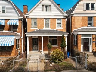 3145 Brackenridge St, Oakland, PA 15219