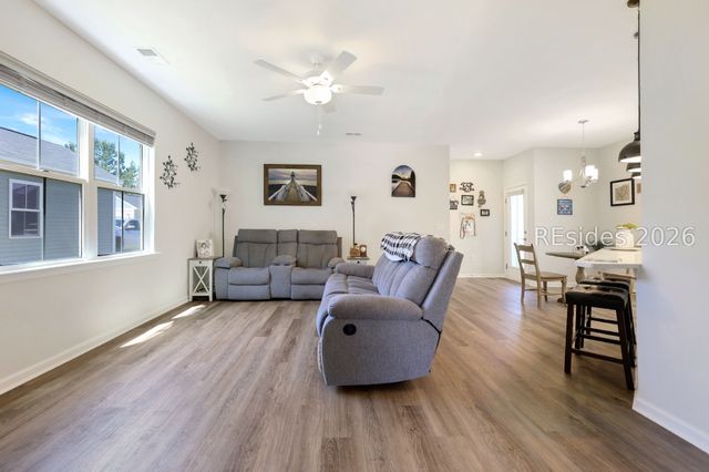 142 Garden Row Dr S, Hardeeville, SC 29927