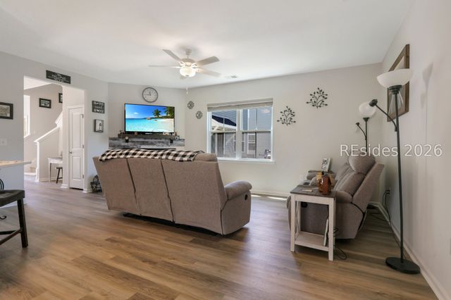 142 Garden Row Dr S, Hardeeville, SC 29927
