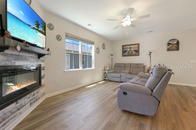 142 Garden Row Dr S, Hardeeville, SC 29927