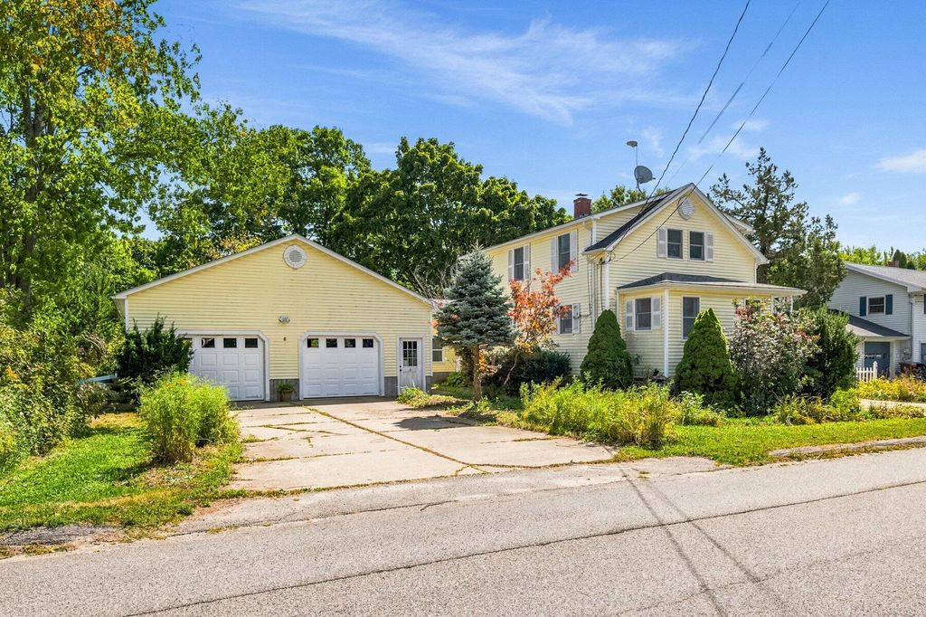 17 Wood Avenue, Saco, ME 04072 — exterior