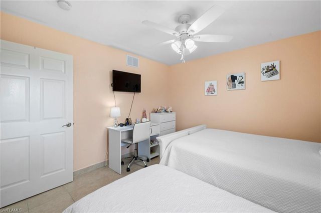 904 SE 13th ST 201, Cape Coral, FL 33990