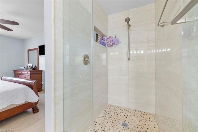 904 SE 13th ST 201, Cape Coral, FL 33990