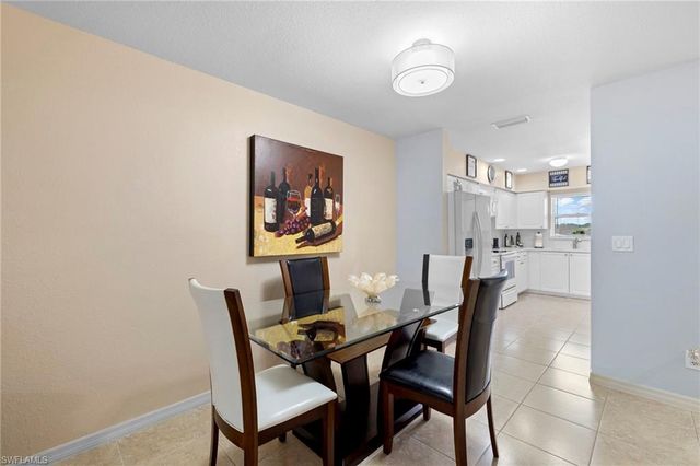 904 SE 13th ST 201, Cape Coral, FL 33990