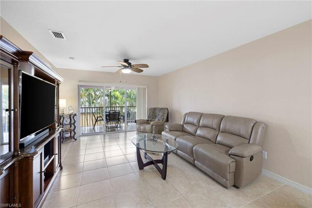 904 SE 13th ST 201, Cape Coral, FL 33990