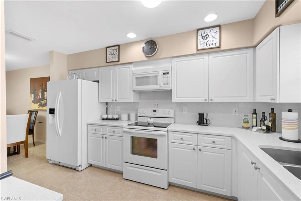 904 SE 13th ST 201, CAPE CORAL, FL 33990 — photo 3
