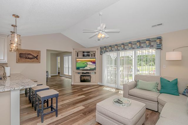 4330 Oakwood Circle, Little River, SC 29566