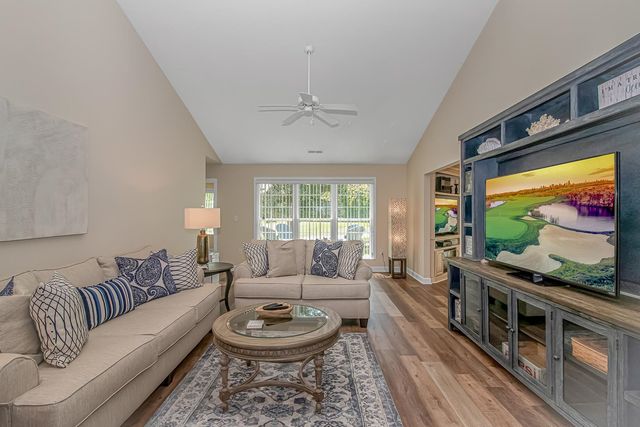 4330 Oakwood Circle, Little River, SC 29566