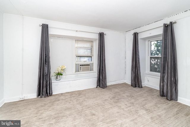 1820 REGINA ST, Harrisburg, PA 17103