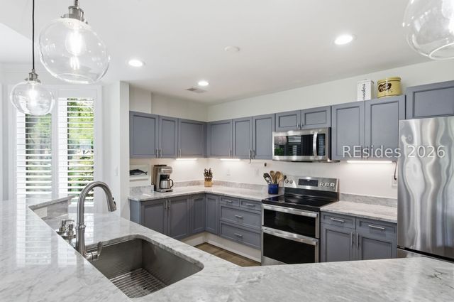 6 Village North Dr Apt 129, Hilton Head Island, SC 29926