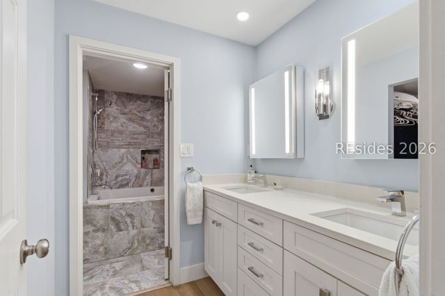 6 Village North Dr Apt 129, Hilton Head Island, SC 29926