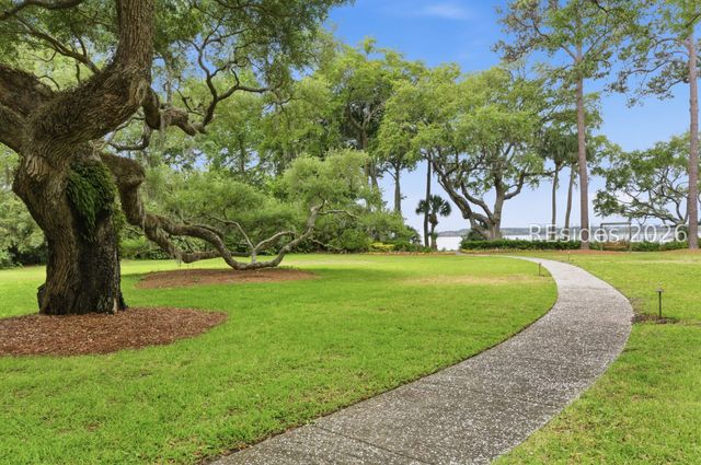 6 Village North Dr Apt 129, Hilton Head Island, SC 29926