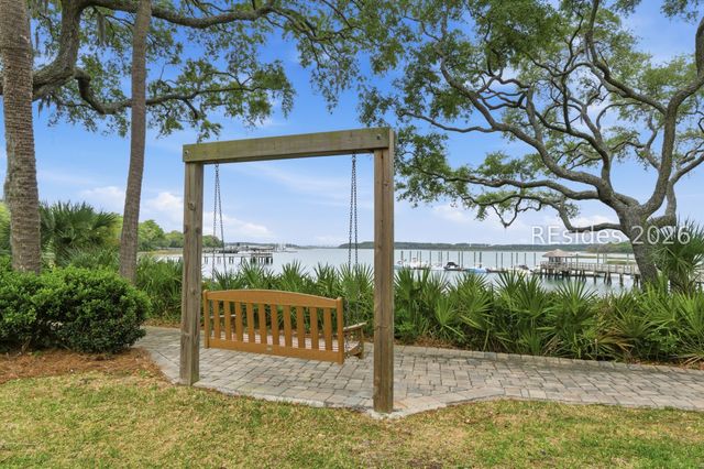 6 Village North Dr Apt 129, Hilton Head Island, SC 29926