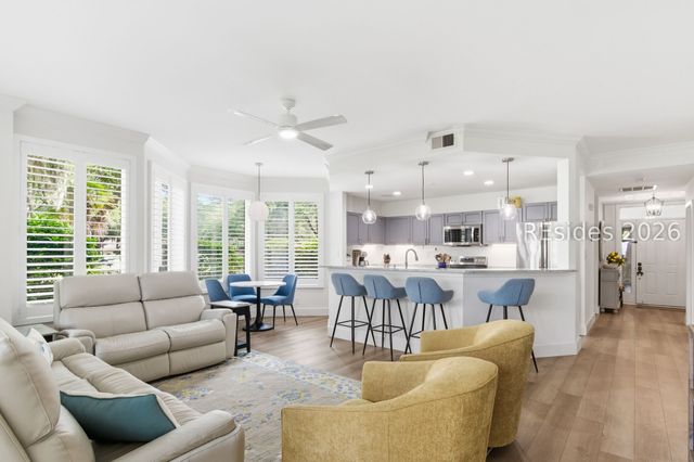 6 Village North Dr Apt 129, Hilton Head Island, SC 29926