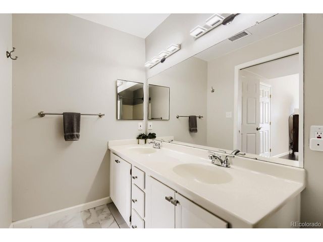 3855 Canyon Ranch Rd 202, Highlands Ranch, CO 80126