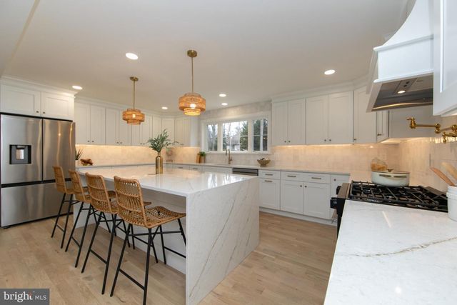 371 KRESSON RD, Cherry Hill, NJ 08034