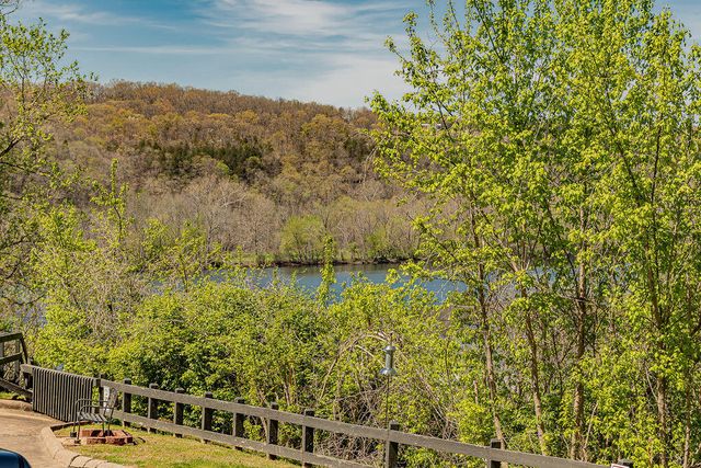 150 Sunken Forest Drive 10-242, Forsyth, MO 65653