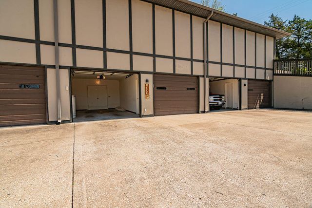 150 Sunken Forest Drive 10-242, Forsyth, MO 65653