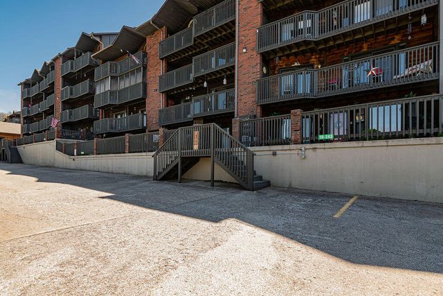 150 Sunken Forest Drive 10-242, Forsyth, MO 65653