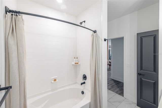 1420 LAKEFRONT DRIVE 1208, Sarasota, FL 34240