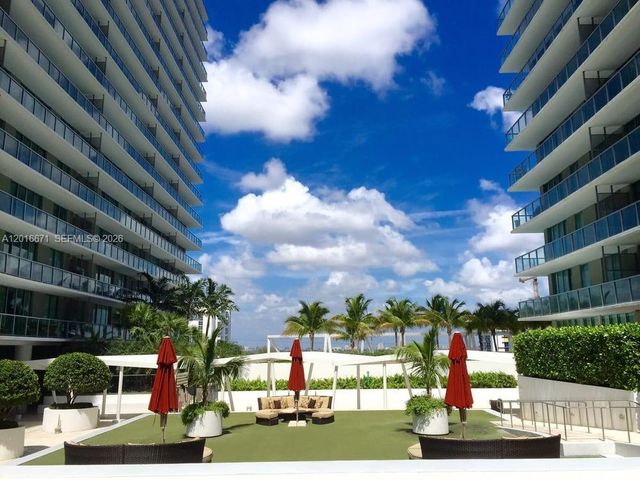 1111 SW 1st Ave 1823-N, Miami, FL 33130