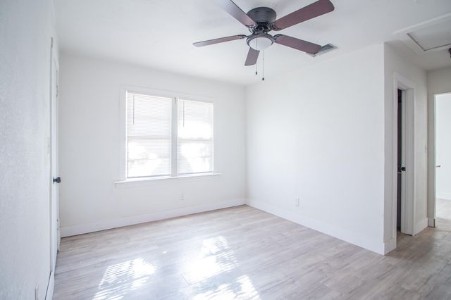 302 Avenue U, Lubbock, TX 79415