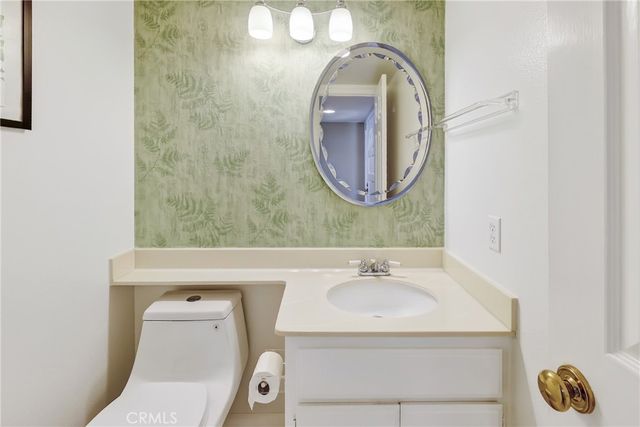 512 S Hollydale, Anaheim, CA 92808