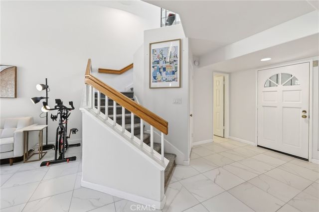 512 S Hollydale, Anaheim, CA 92808