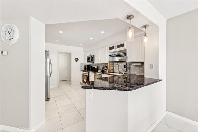 512 S Hollydale, Anaheim, CA 92808