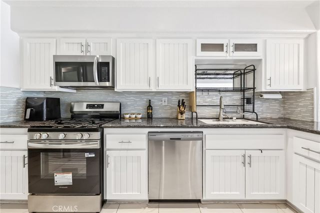 512 S Hollydale, Anaheim, CA 92808