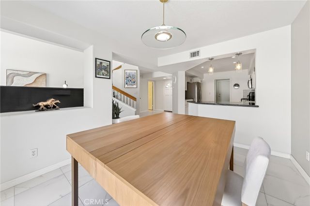 512 S Hollydale, Anaheim, CA 92808
