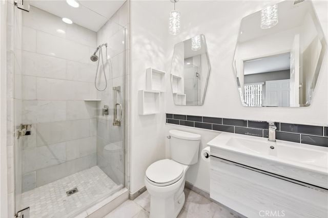 512 S Hollydale, Anaheim, CA 92808