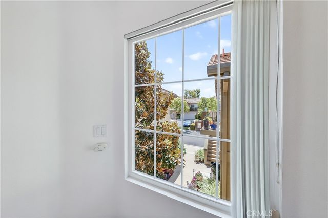 512 S Hollydale, Anaheim, CA 92808