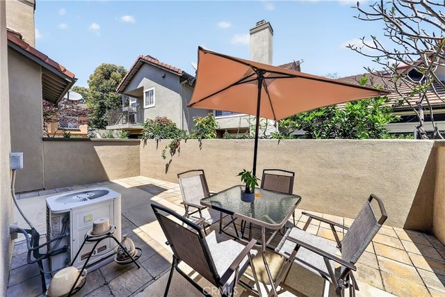 512 S Hollydale, Anaheim, CA 92808