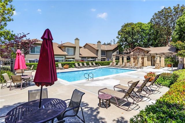 512 S Hollydale, Anaheim, CA 92808