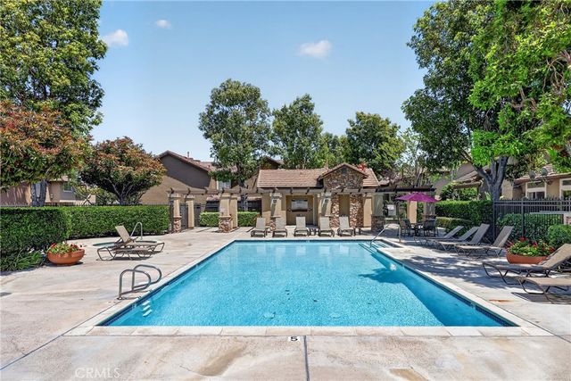 512 S Hollydale, Anaheim, CA 92808