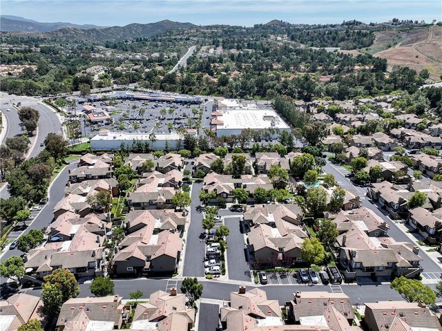 512 S Hollydale, Anaheim, CA 92808