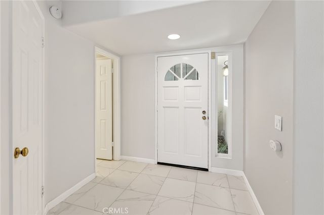 512 S Hollydale, Anaheim, CA 92808