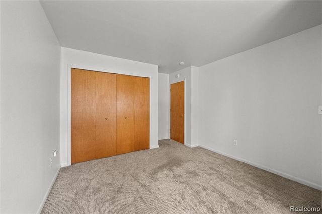 41166 N Woodbury Green Drive, Van Buren Twp, MI 48111