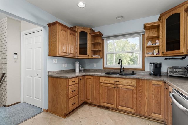 718 N Water STREET, Watertown, WI 53098