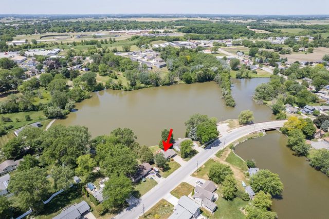 718 N Water STREET, Watertown, WI 53098