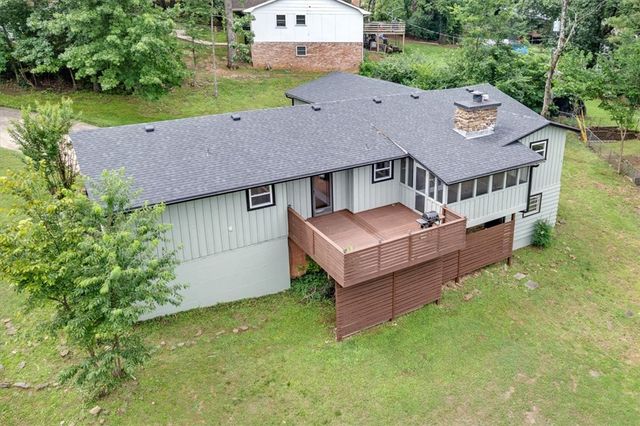 1981 N Greenview Drive, Fayetteville, AR 72701